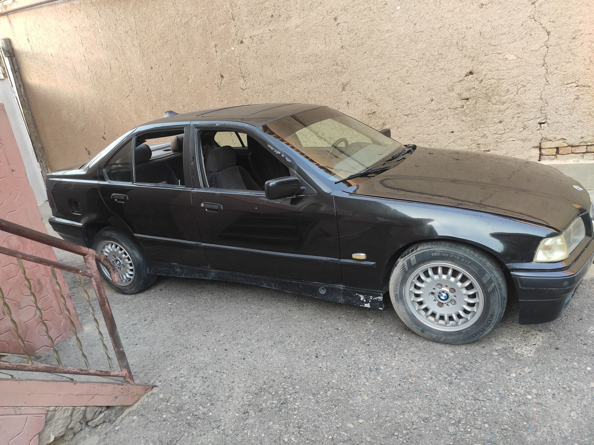 BMW 318 3 seriya