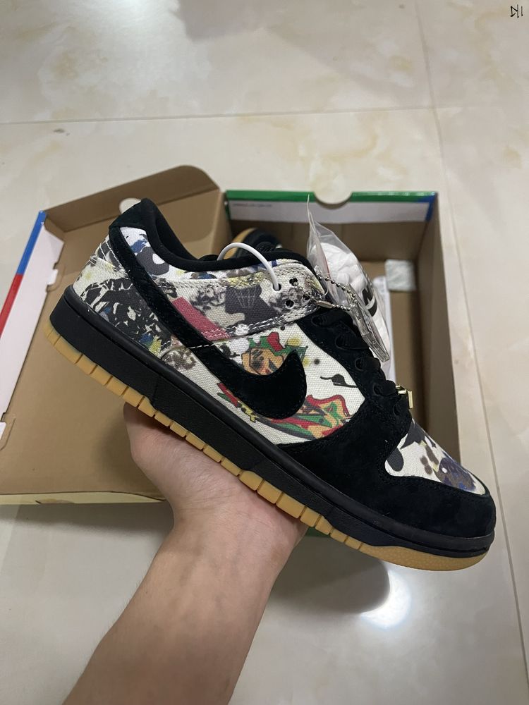 Nike SB Dunk Low x Supreme Rammellzee