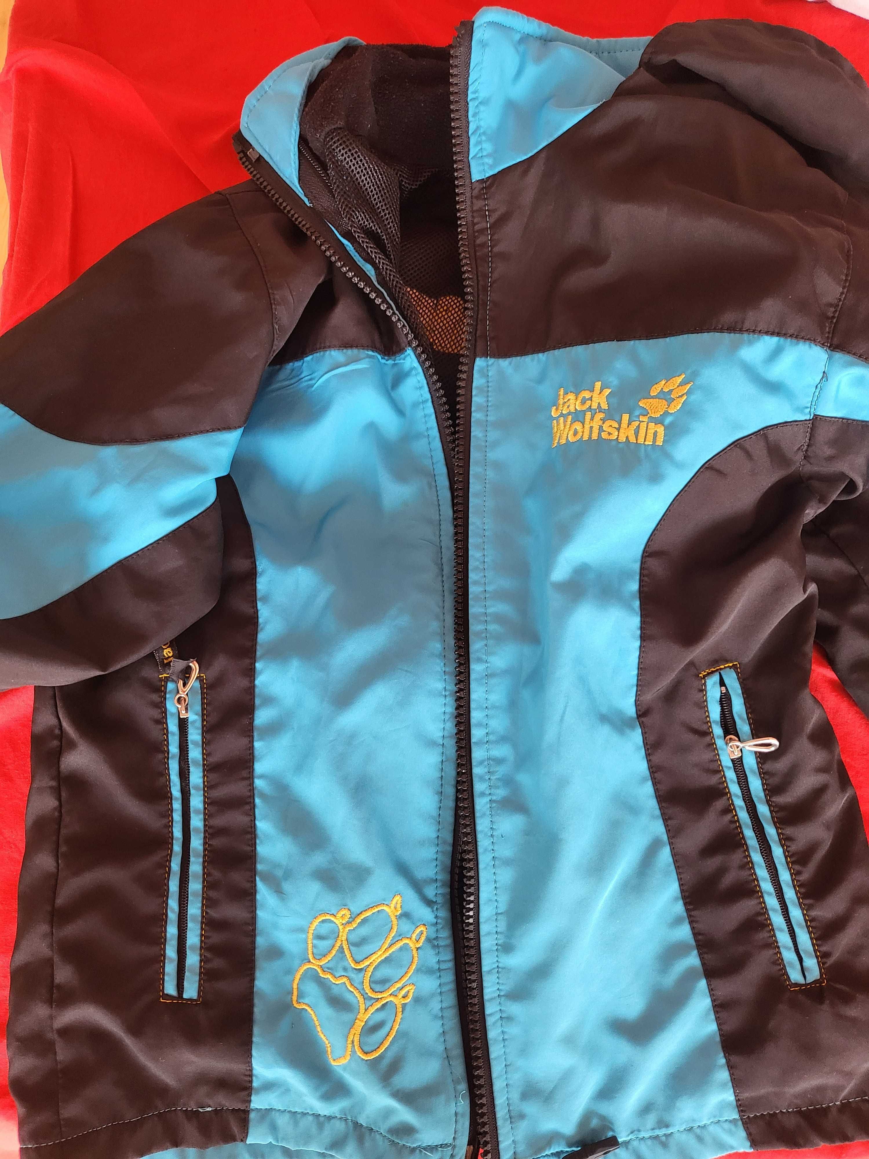 Детско яке Jack Wolfskin 116 ново