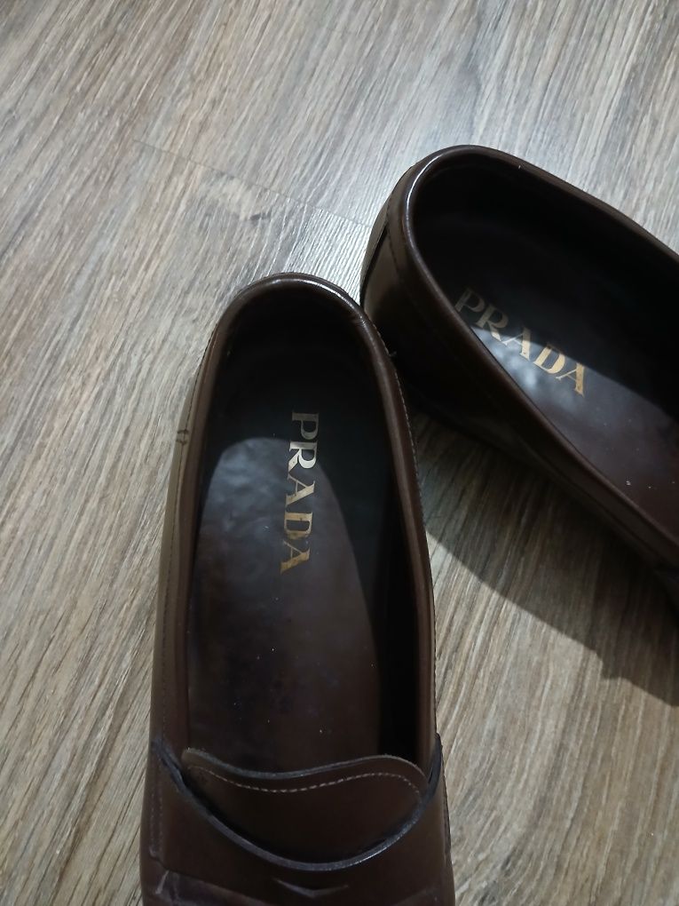 Prada кафяви кожени мокасини made in italy