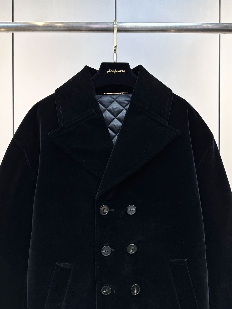 Продам бархатный утеплённый пиджак YSL