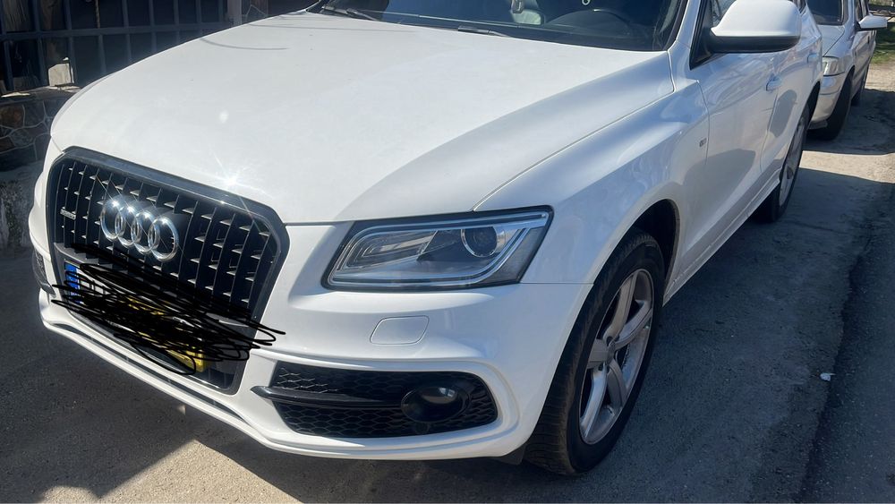 Vand audi Q5 2014 proprietar ofer fiscal pe loc! Ofer serie de sasiu l