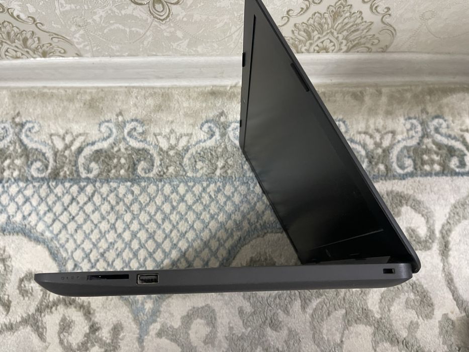 Продам ноутбук Hp 250 G7
