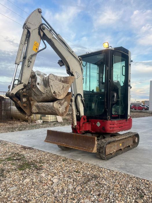 Miniexcavator takeuchi ,2,6 tone ,2017