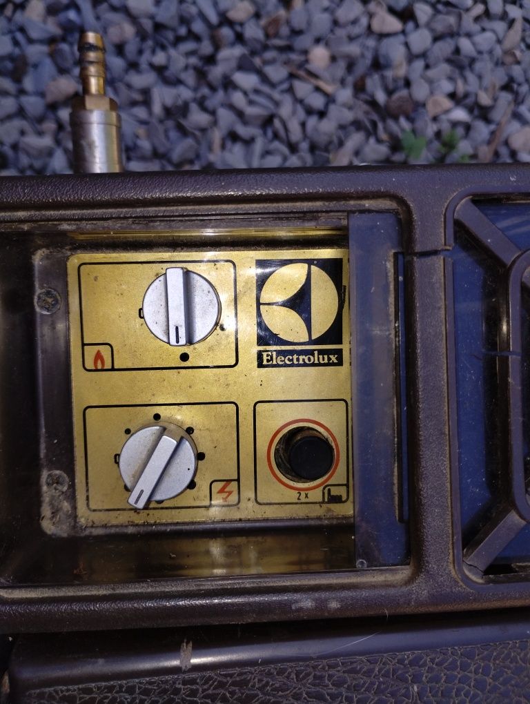 Хладилник на газ 36л. Electrolux