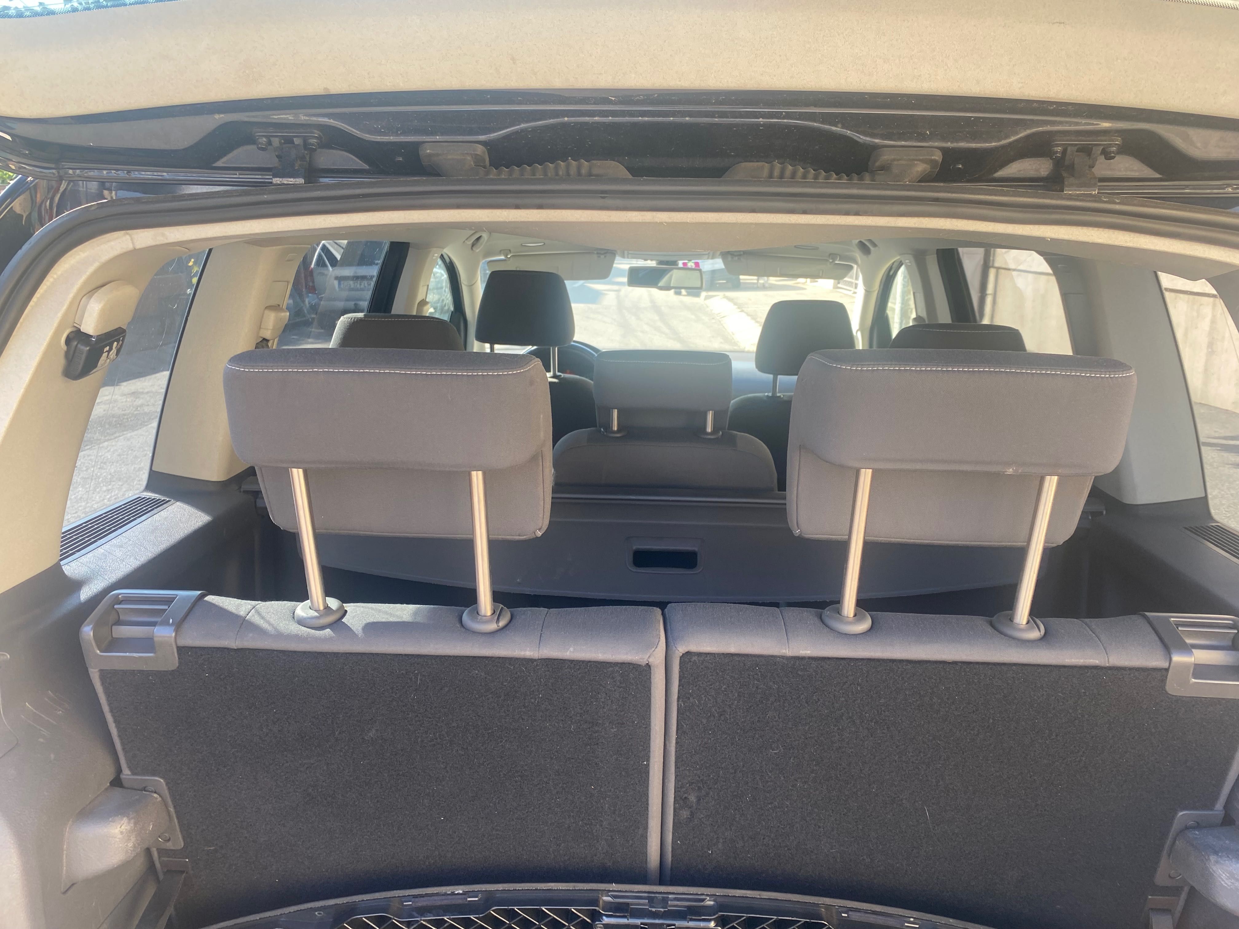 Volkswagen Touran 1.4  ,7 loc. Euro 5 posibilitatea rate , fără avans