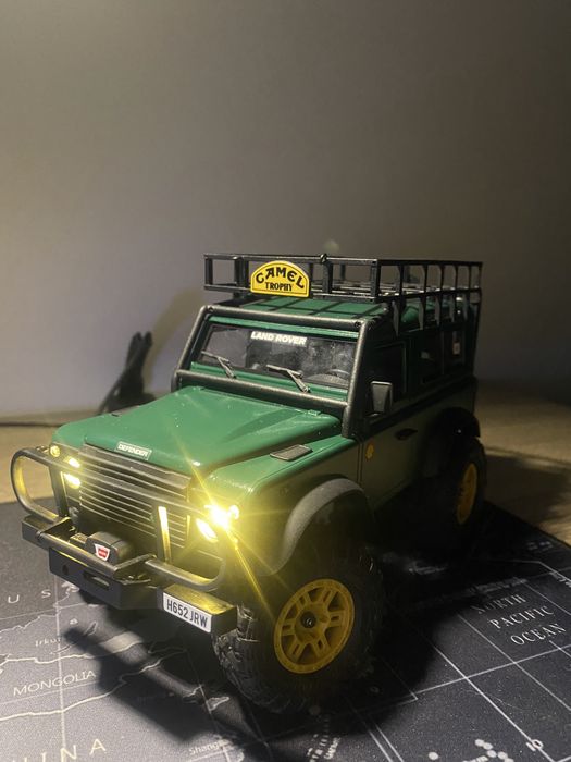 FMS FCX24M Discovery crawler