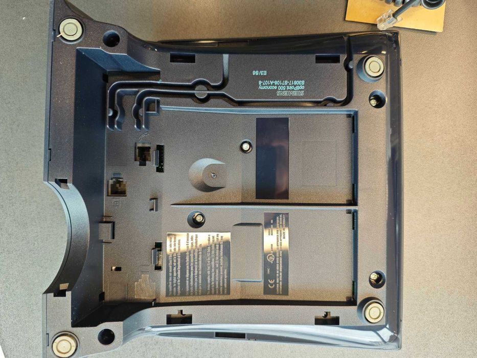 Siemens Optipoint 500 Standard: системен цифров телефон с дисплей