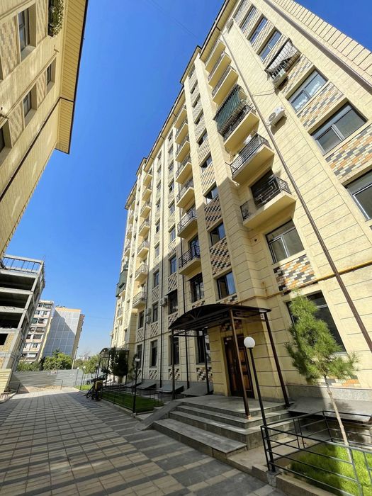 Chilonzor metro yaqnida arenda