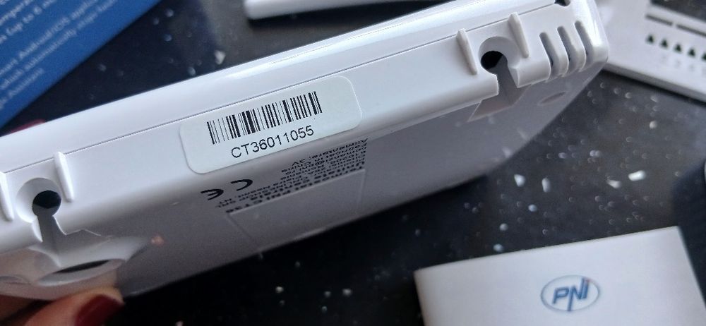 Termostat inteligent PNI CT36 fara fir cu WiFi