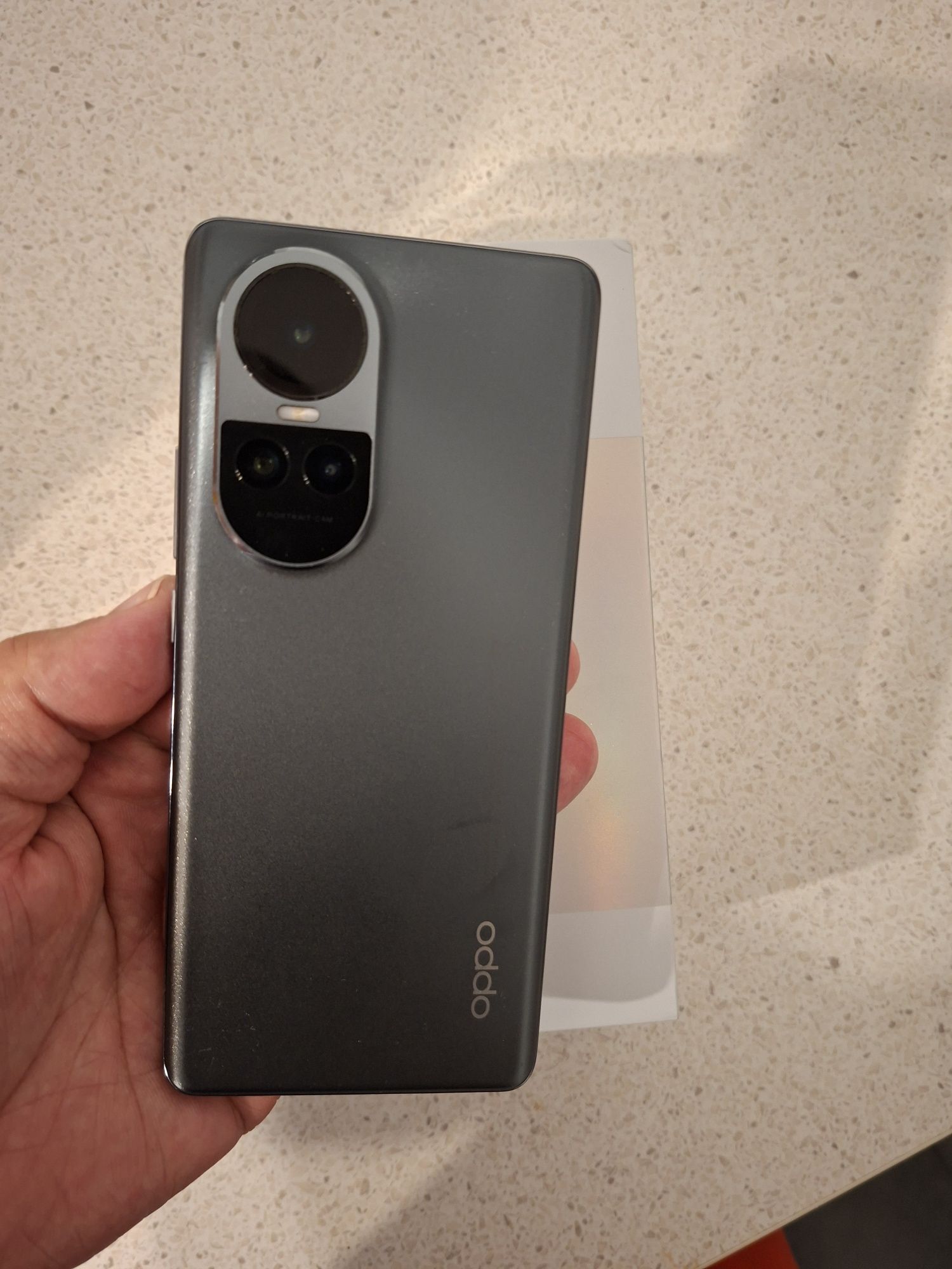 Vand Oppo Reno 10,  in garantie