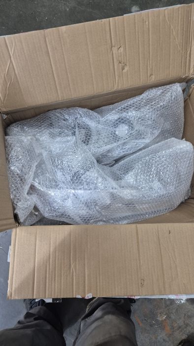 Продам фары камри 40