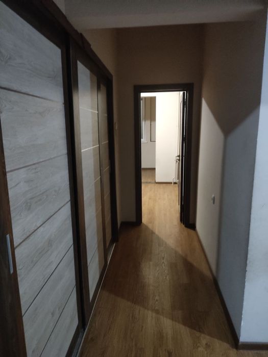 Сдаётся светлая и просторная 3 - ех комнатная квартира