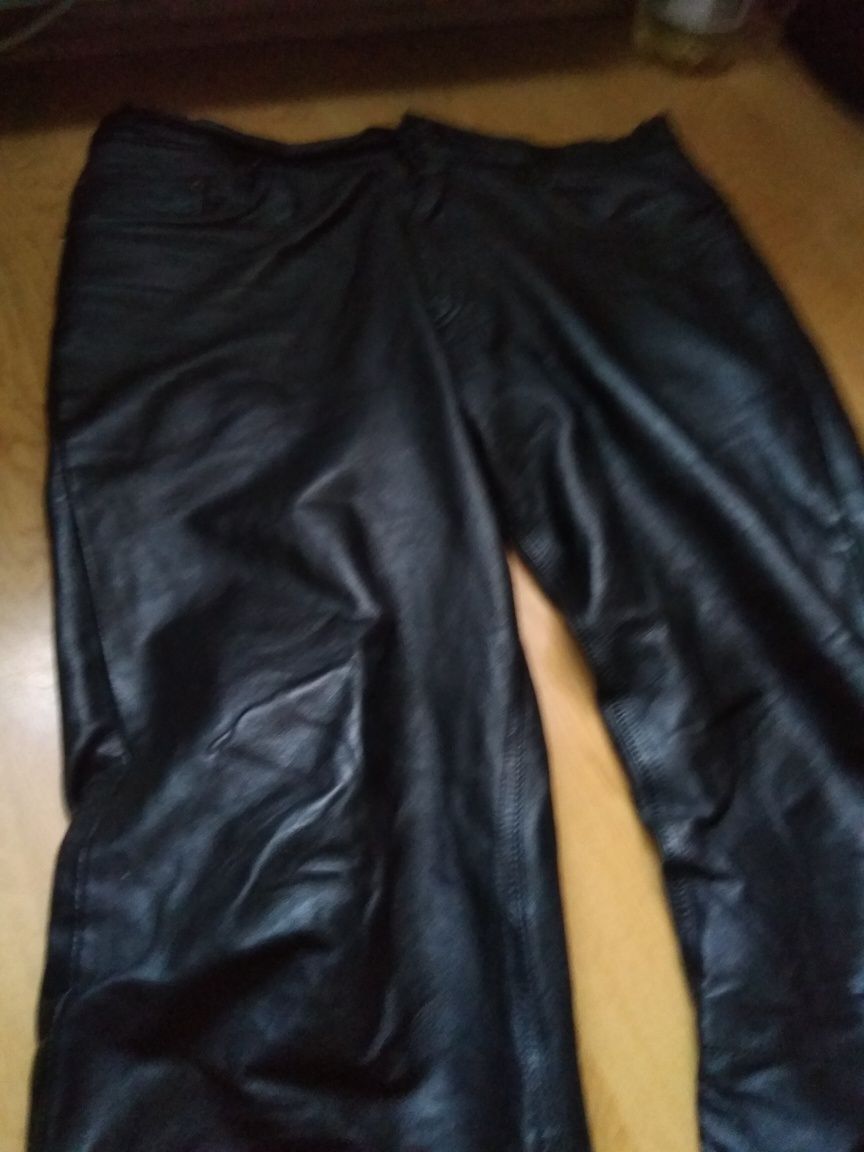 Pantaloni piele naturala