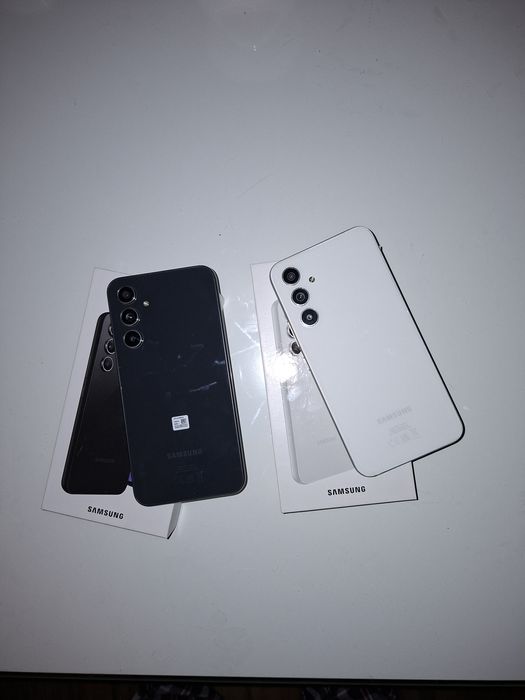 Vând doua telefoane Samsung A 54