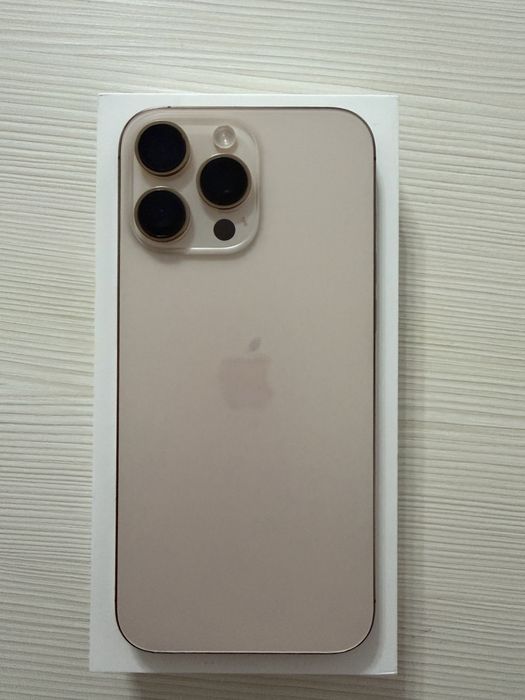 Iphone 16 pro max gold 256 GB