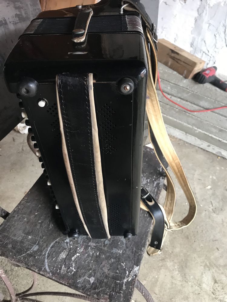 Acordeon Firotti cu 120 basi