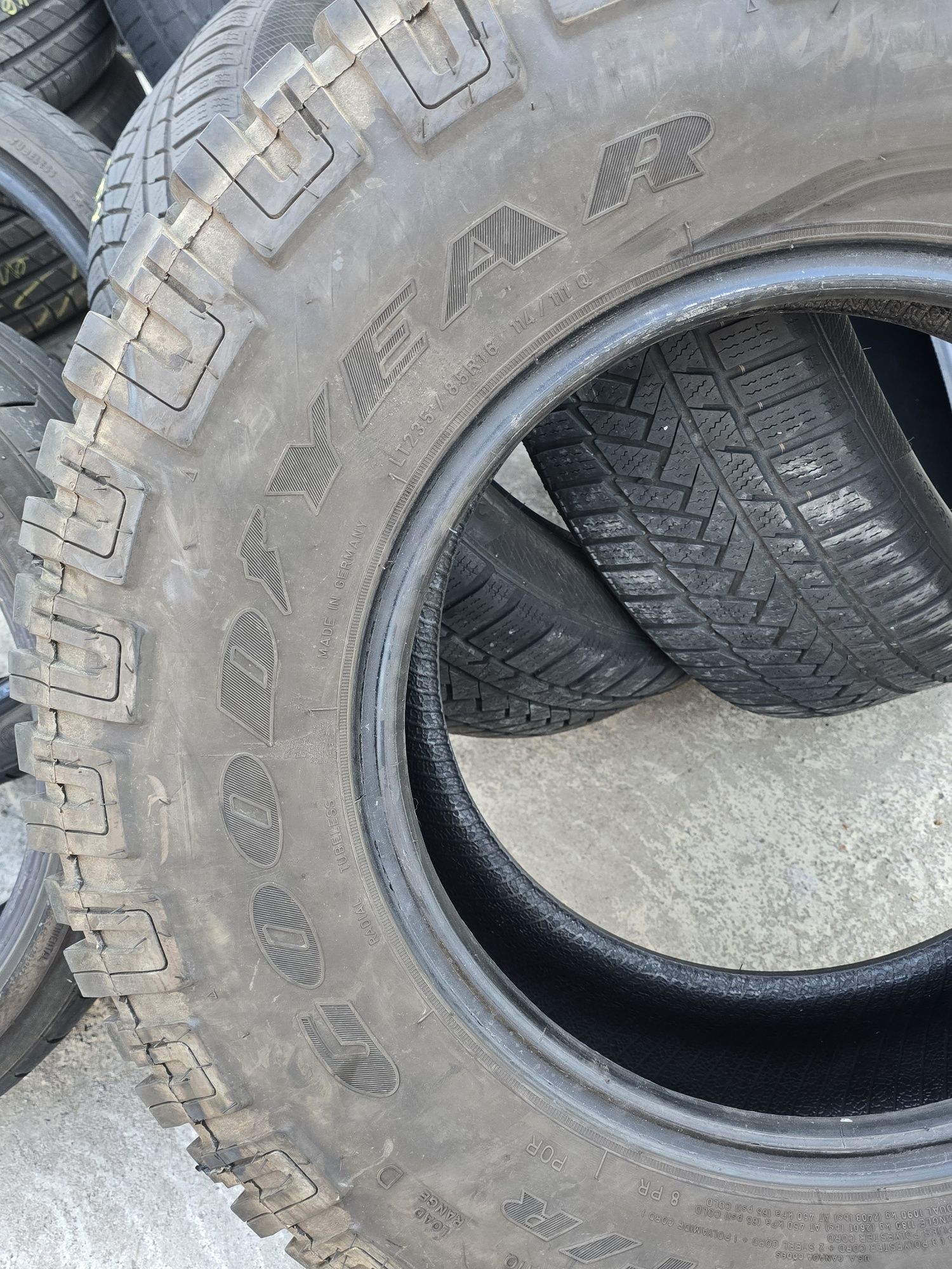5 Броя 235/85/16 Goodyear 12mm