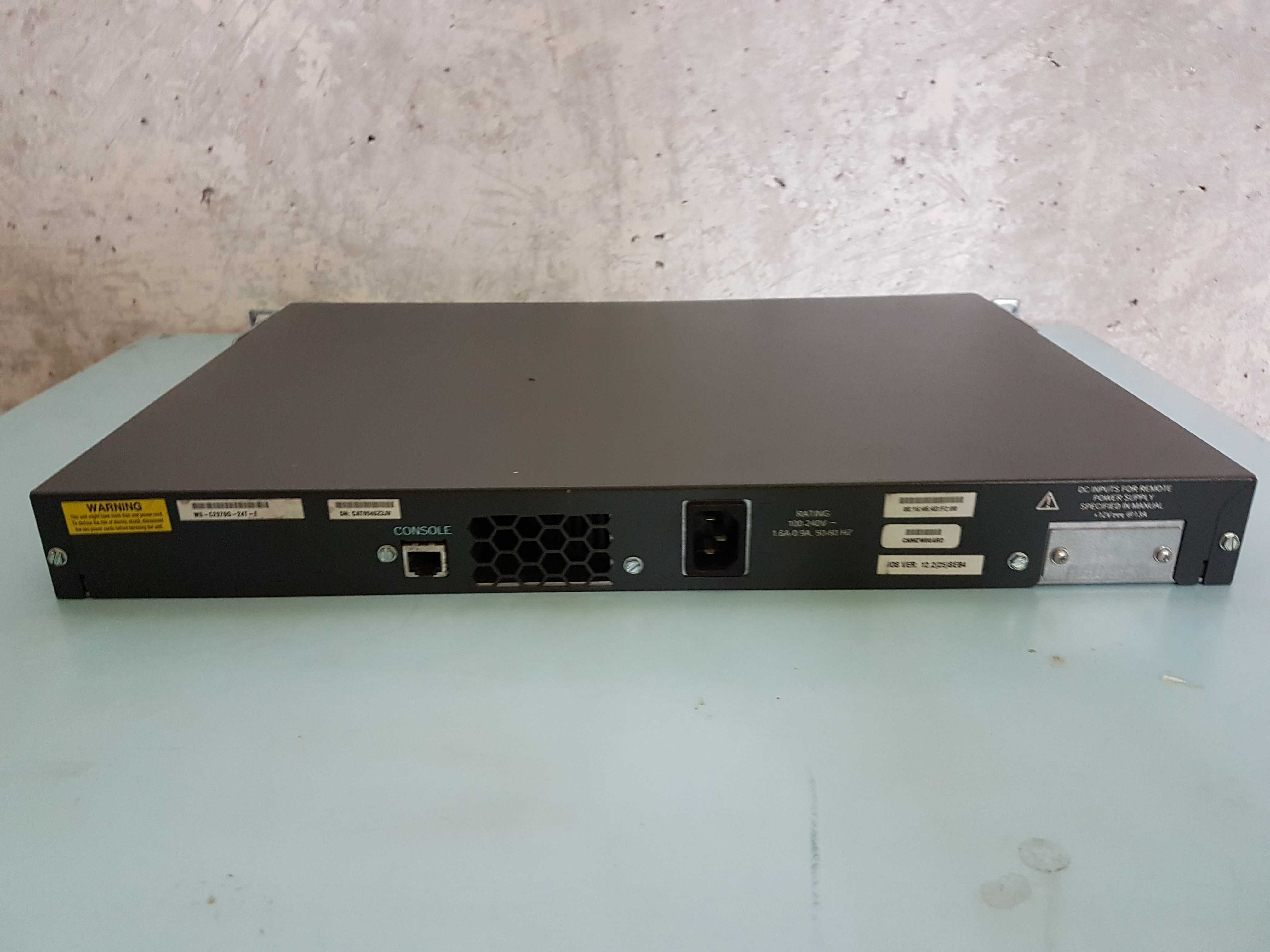 Коммутатор б/у Cisco Catalyst 2970 и роутер Cisco 2610, б/у, продам.