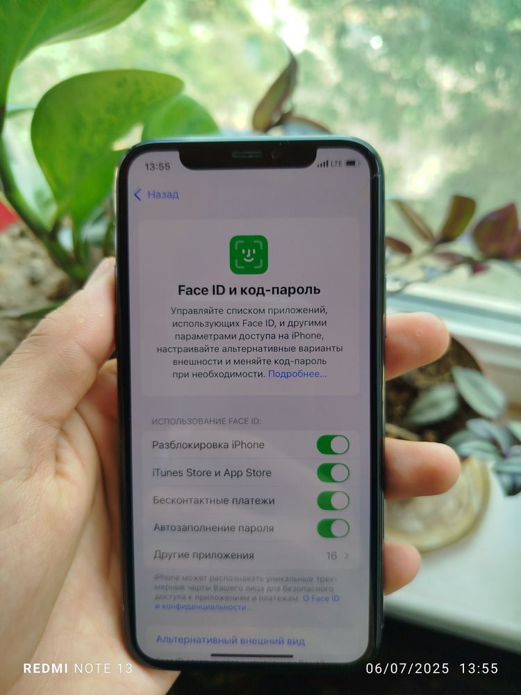 Iphone 11pro green