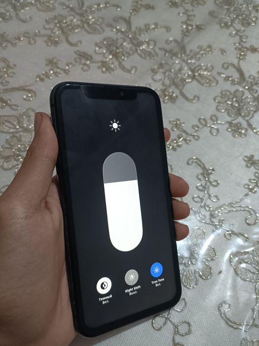 Iphone 11 128 gb sotiladi!