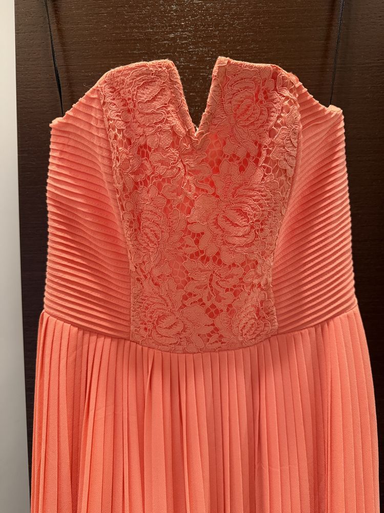 Елегантна дълга рокля H&M