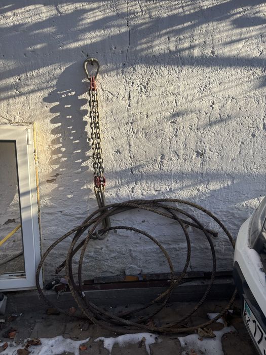 Стальной трос и якорь