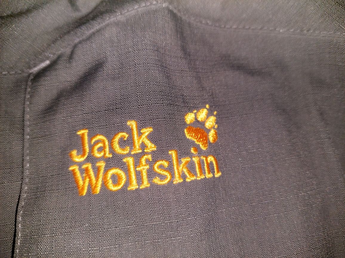 Jack wolfskin парка.