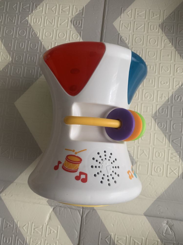 Бебешка музикална играчка - БАРАБАНЧЕ - FISHER PRICE