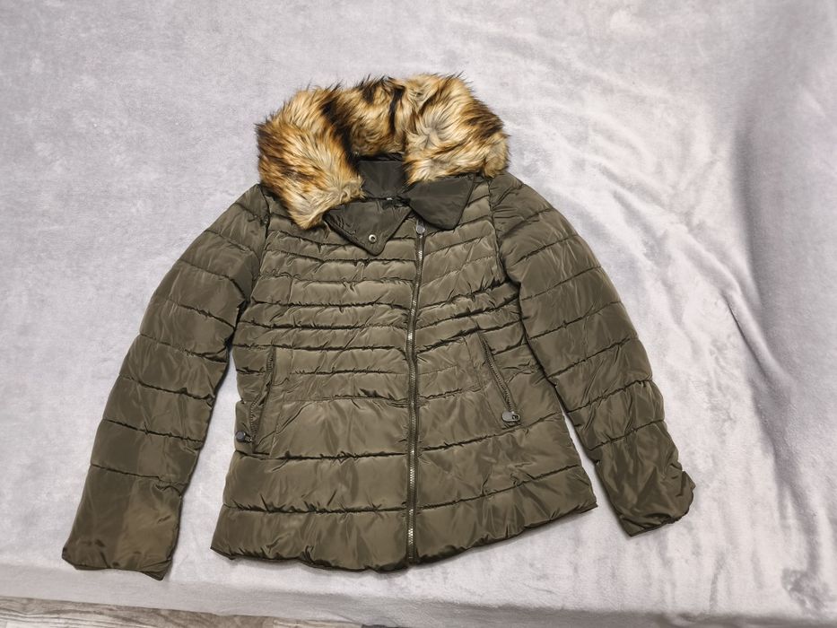 Зимни якета - 20 лв. и елек от естествен косъм - 150 лв.