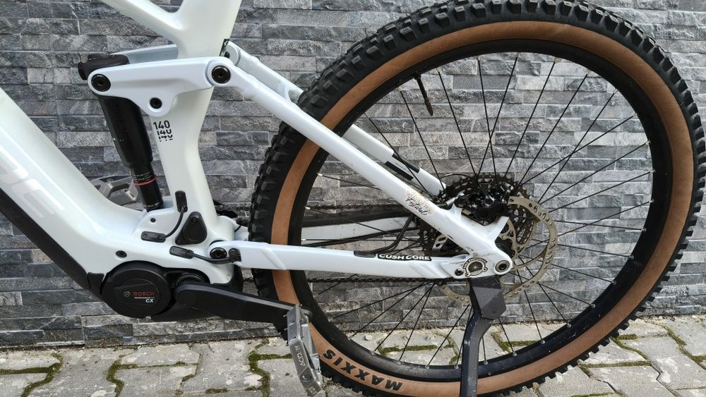 Cube stereo 140p carbon 750wh bosch