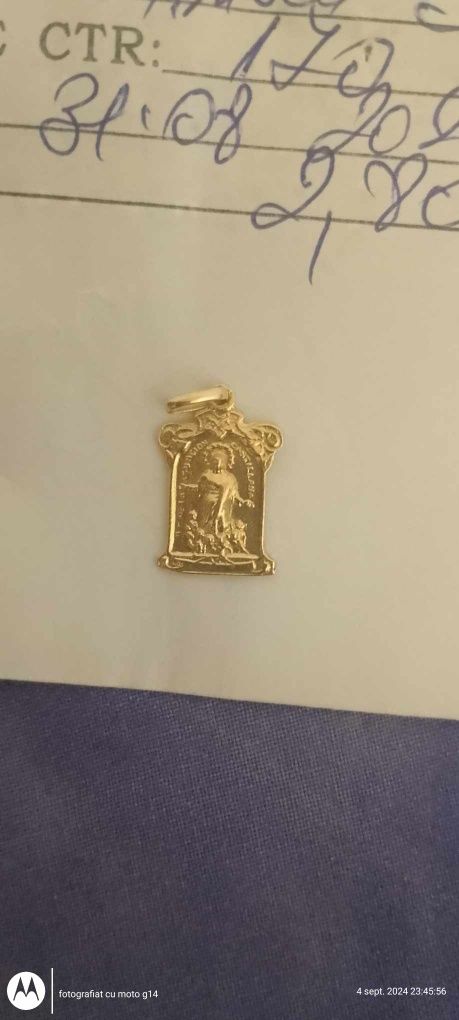 iconiță 18k g 2.80 este din Spania este ca nou