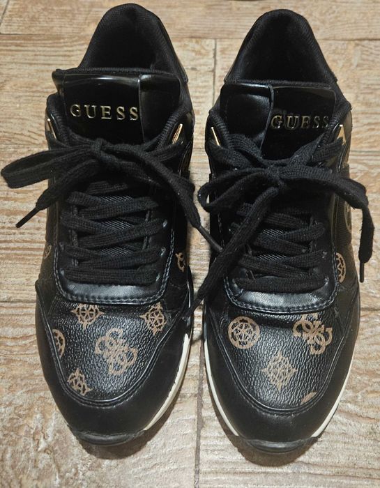 Дамски маратонки Guess