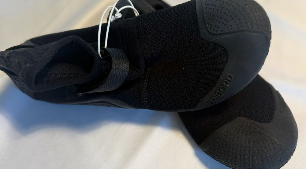 Încălțări pentru apă / Aqua shoes, mărimea 36