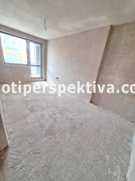 Продава се Тристаен апартамент в Пловдив, Кючук Париж - 100 кв.м за 1210 €/кв.м - Снимка #4
