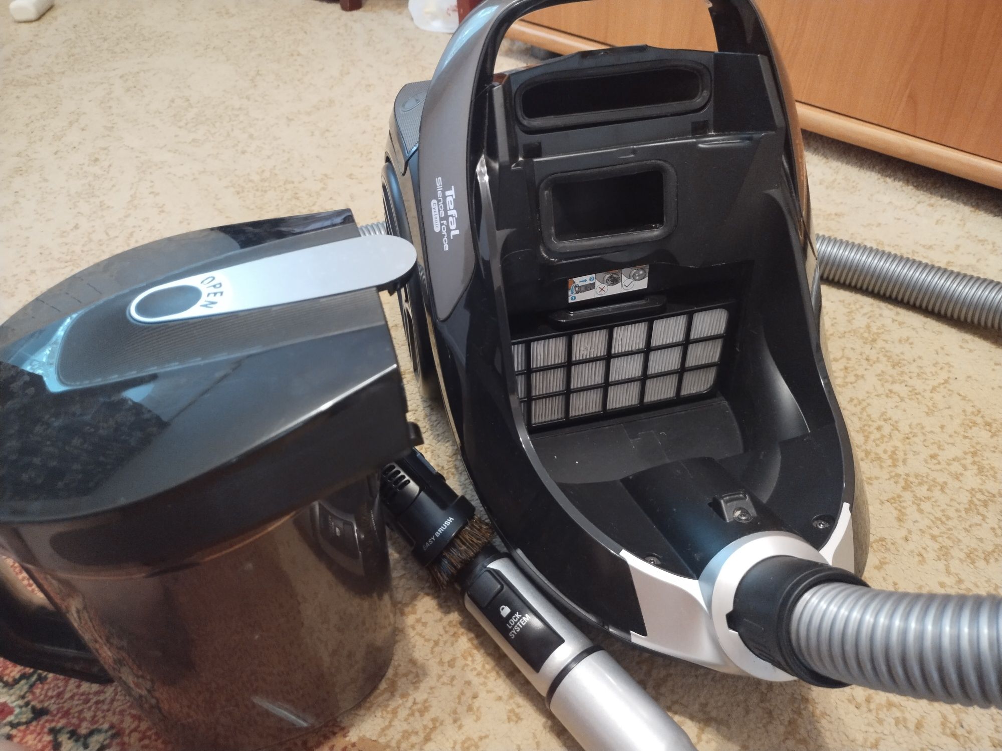 Продам пылесос Tefal
