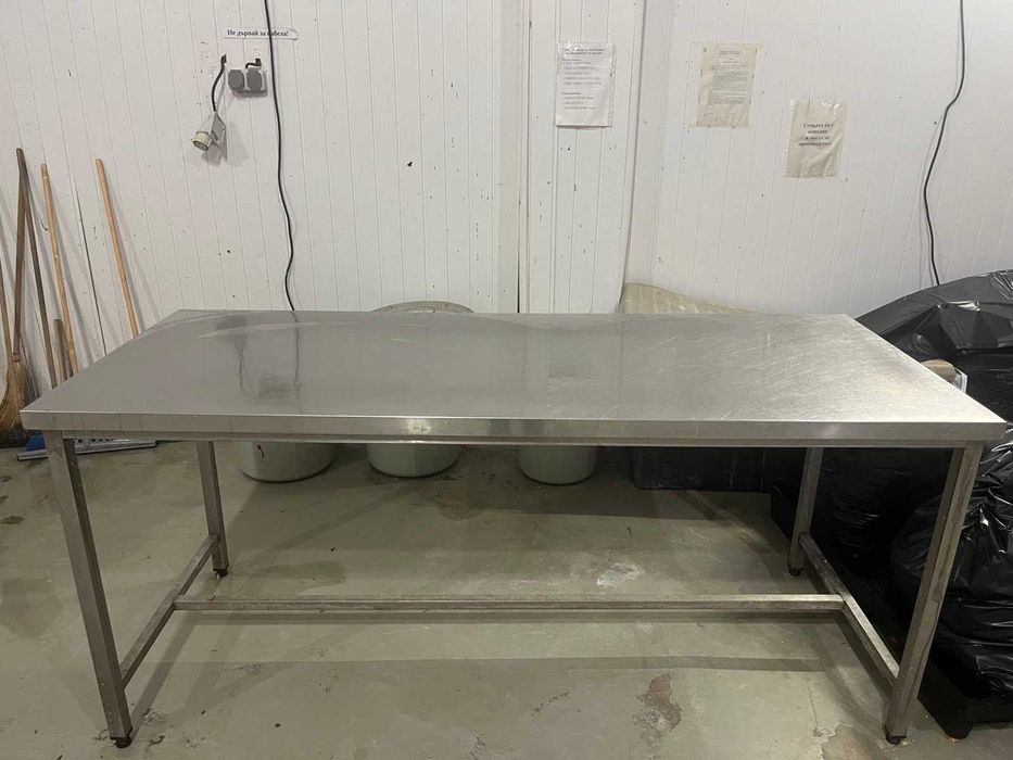 Инвентар - касетки, баки, палети, колички