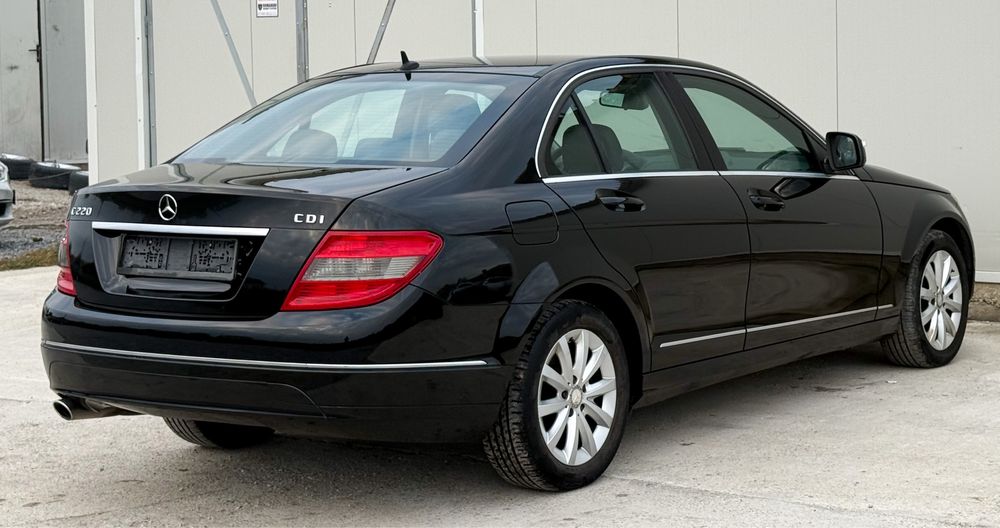 Mercedes C220 Avantgarde Elegance / Import Germania