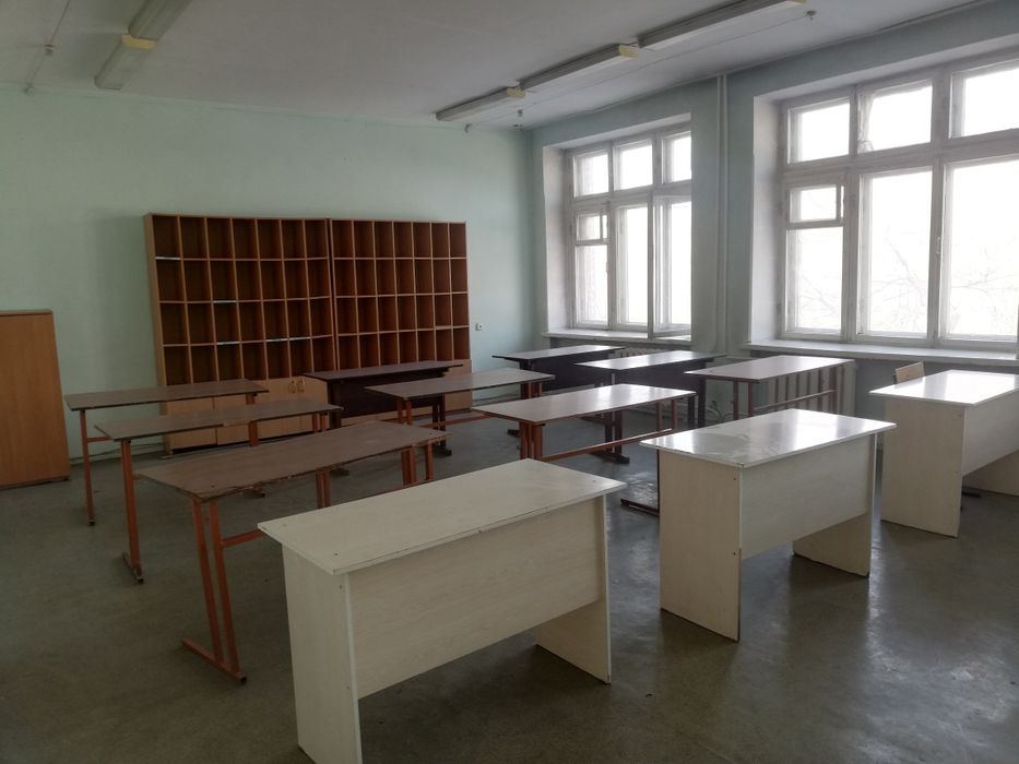 Продам столы, парты, стулья, кресла, шкаф, доска шк.