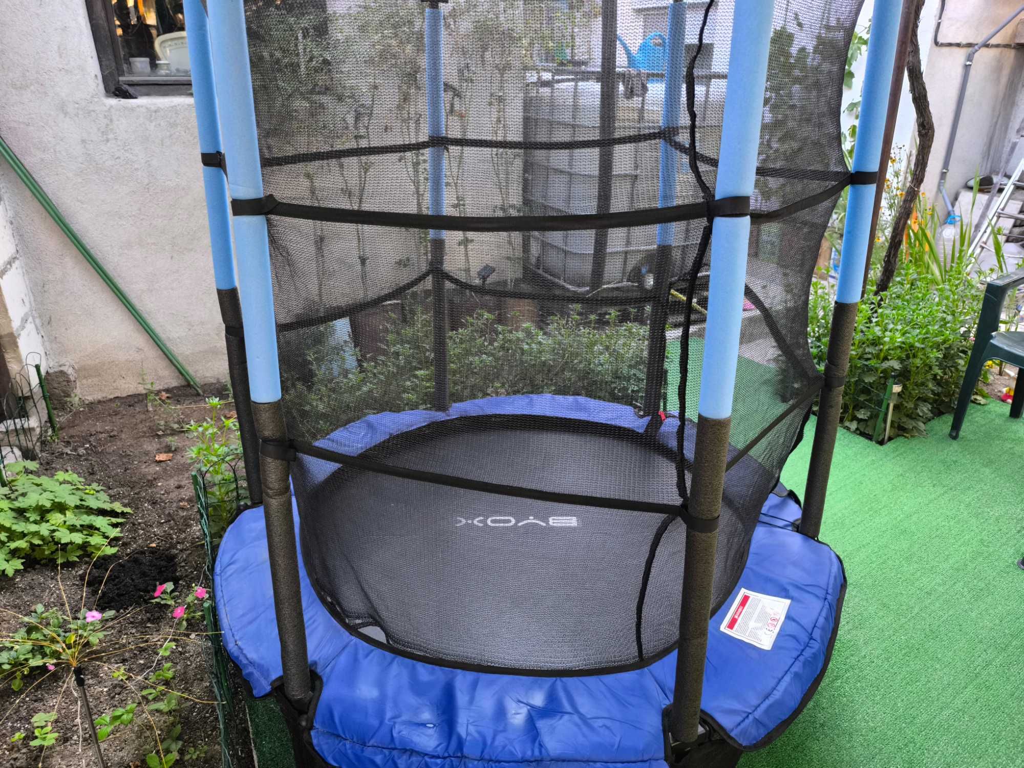 Батут с вътрешна мрежа Byox 140 cm, син