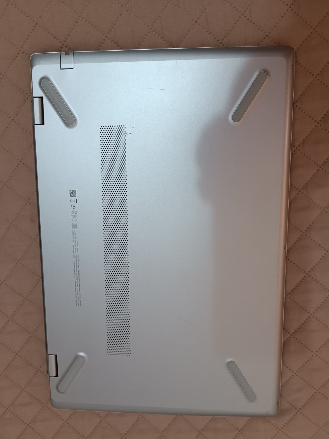 HP Pavilion 15 / i5-8265U/ 8 gb ram / ssd 1 Tera plus 128 gb