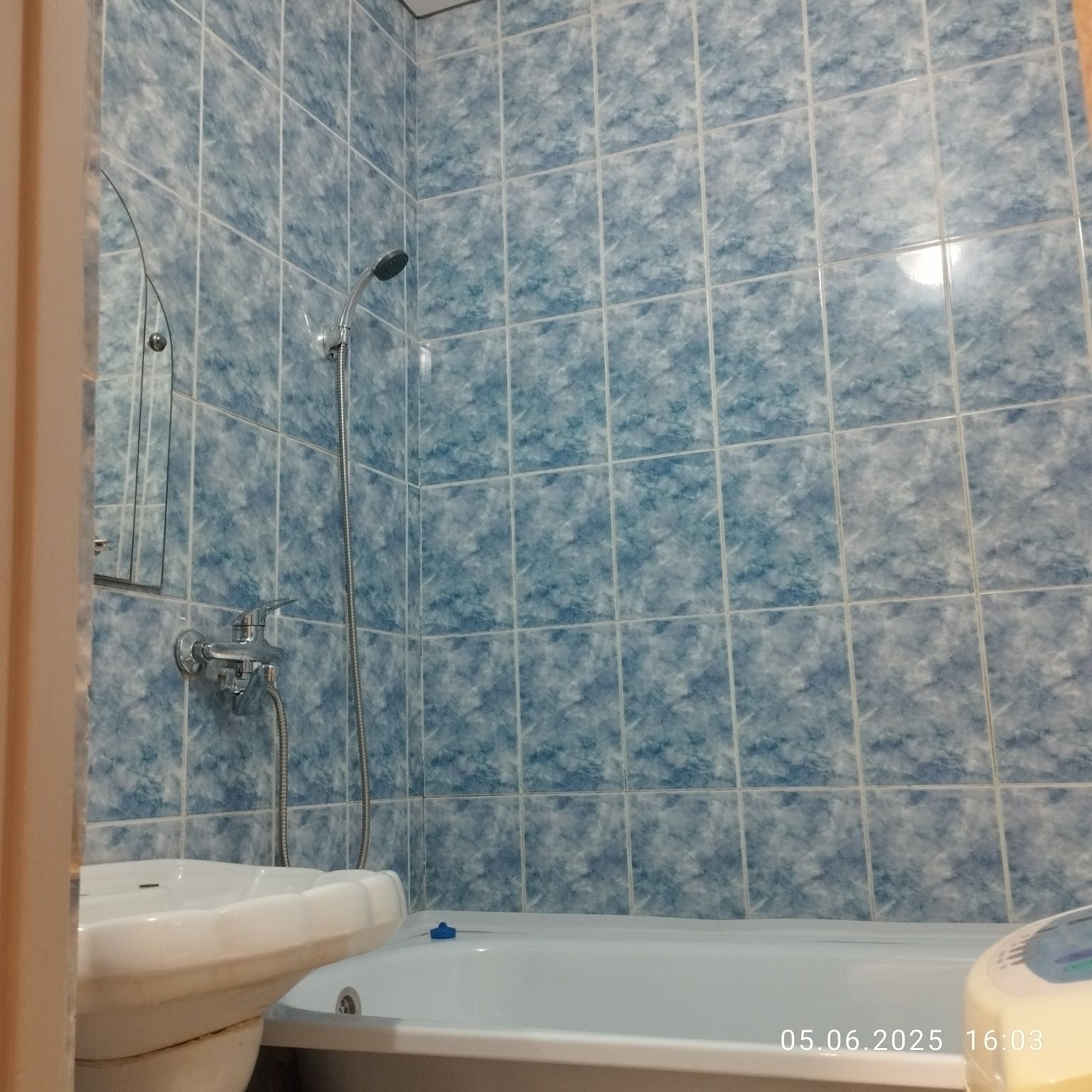 Продам 2к.кв.  8микрорайон