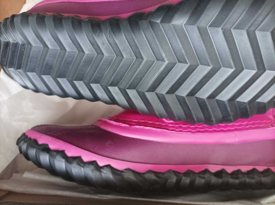 Sorel  N32 боти Нови