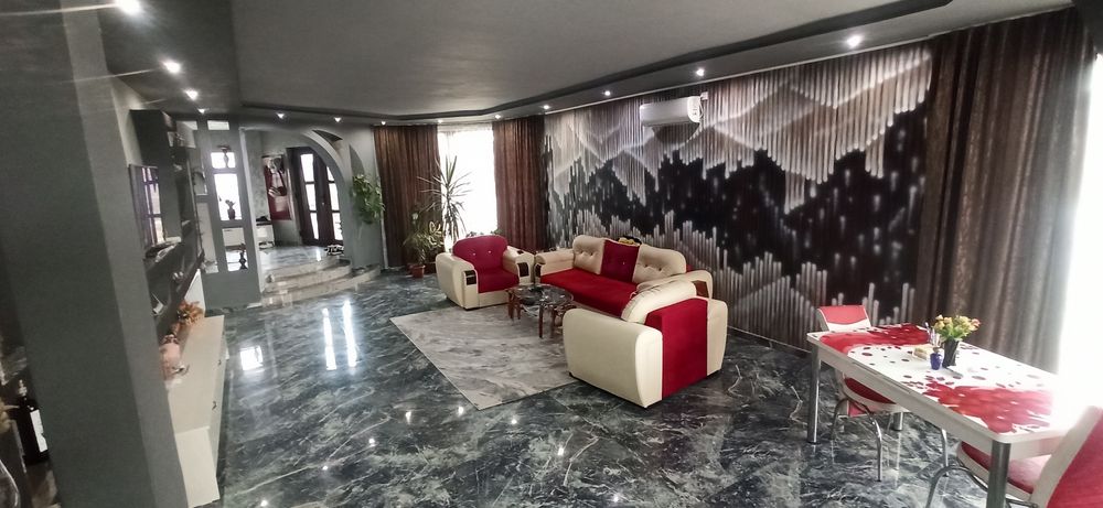 Vila spatioasa langa Dunare | Piscina | Teren 1280mp