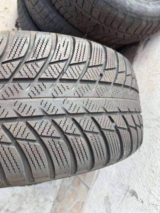 2 Anvelope Iarna Brigestone Blizzak 225/50/R17 98H Ao 2023