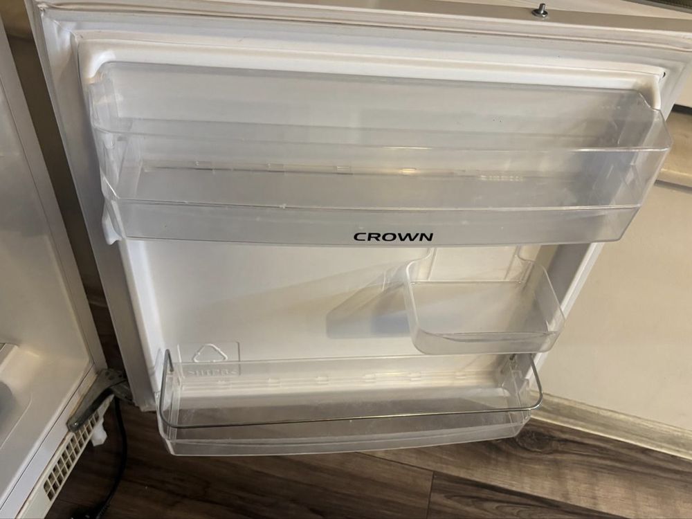 Вграден хладилник Crown BGN 860 C