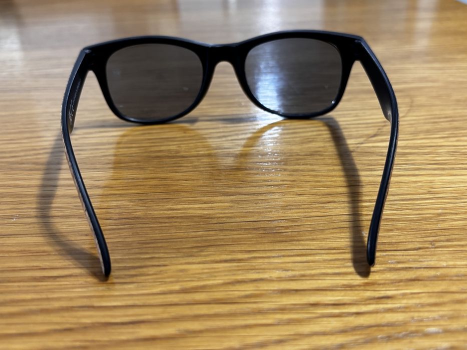 Универсални слънчеви очила