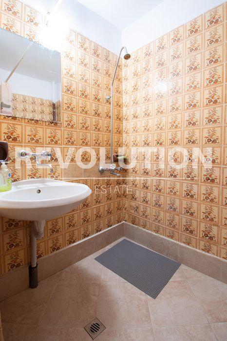 Дава се под наем Двустаен апартамент в София, Гоце Делчев - 72 кв.м за 410 € - Снимка #8