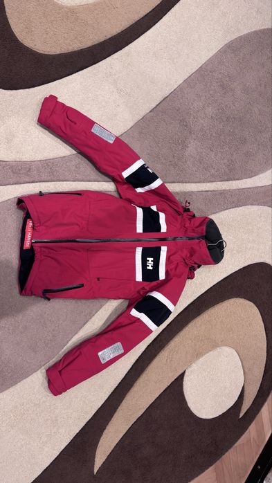 Geca iarna , impermeabila si captusita , Helly Hansen
