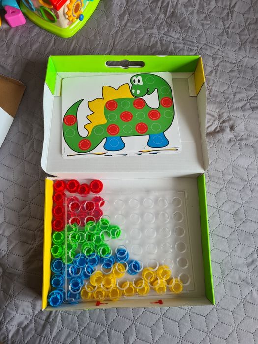 Детски играчки 1-1.5 год - 10 лв брой